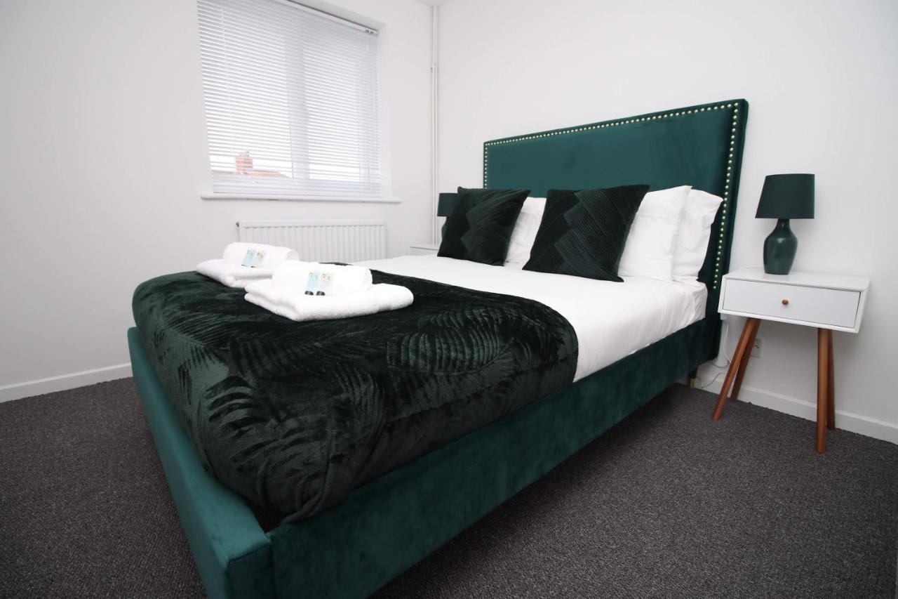 2Bedroom Home- Free Parking, Wi-Fi & Patio- Available For Long Or Short Term Bristol Eksteriør bilde